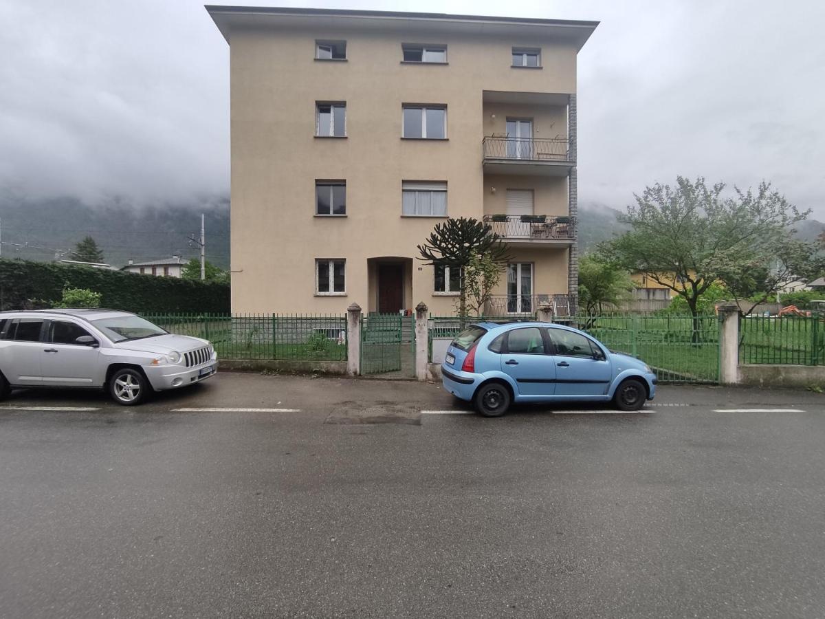 Tirano Express Luxury Apartments Exterior photo