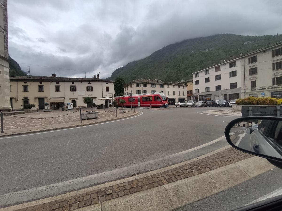 Tirano Express Luxury Apartments Exterior photo